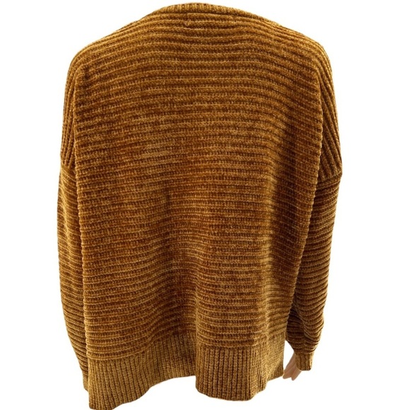 Pink Rose Sweater Gold Size L - Picture 4 of 10